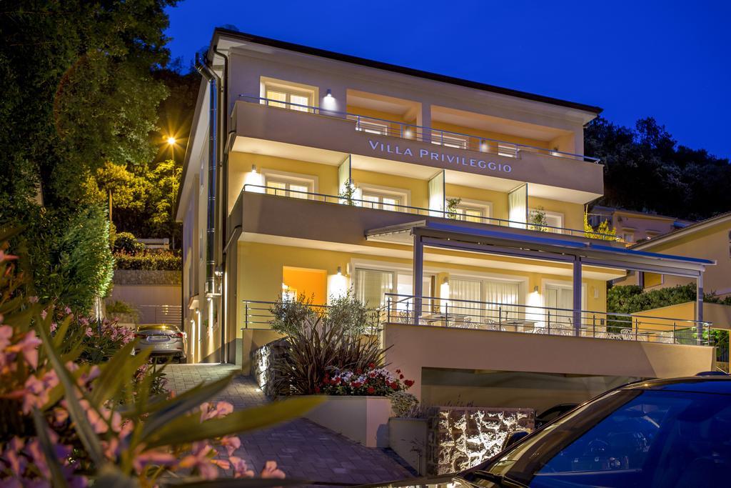 Hotel Villa Privileggio Мощеничка-Драга Экстерьер фото