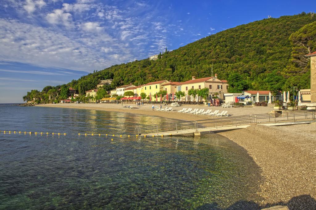 Hotel Villa Privileggio Мощеничка-Драга Экстерьер фото